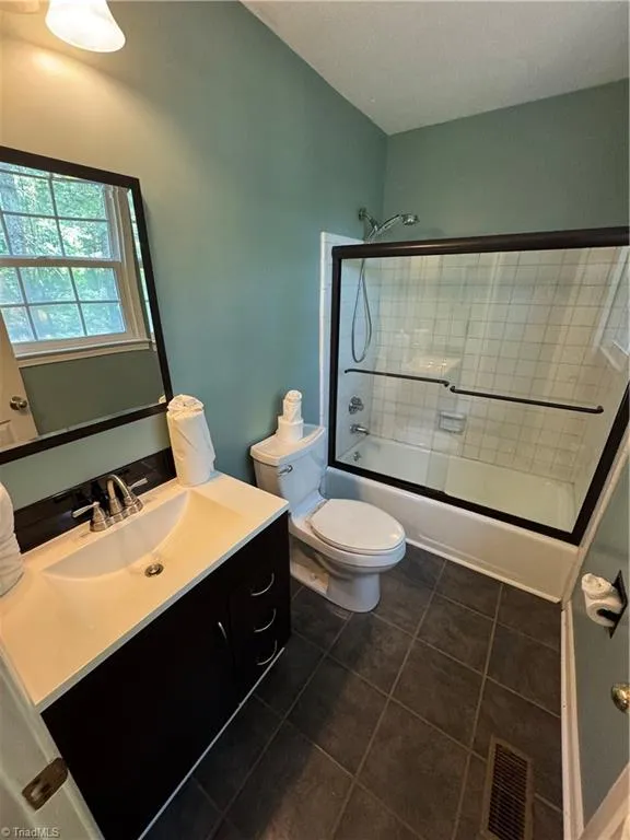 160 Summerglen Drive Lewisville, NC 27023