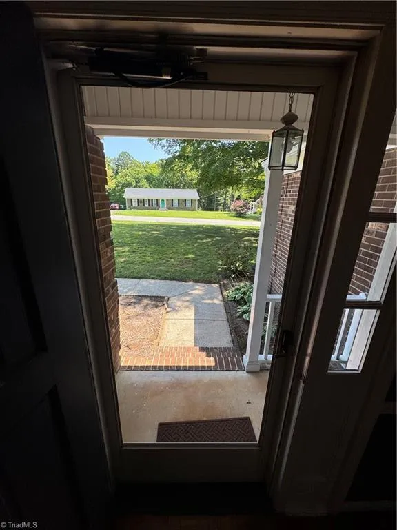 160 Summerglen Drive Lewisville, NC 27023