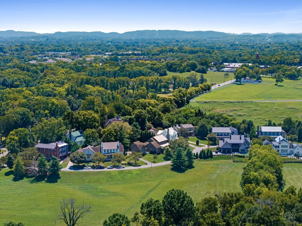111 Harlinsdale Ct Franklin, TN 37069