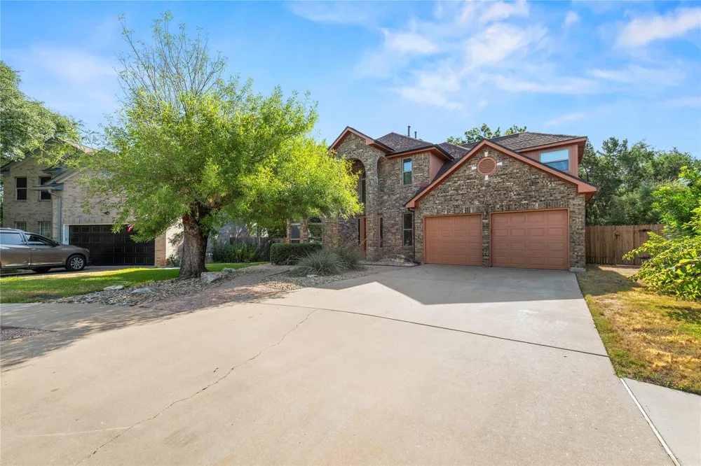 1203 Bobwhite Court Round Rock, TX 78681