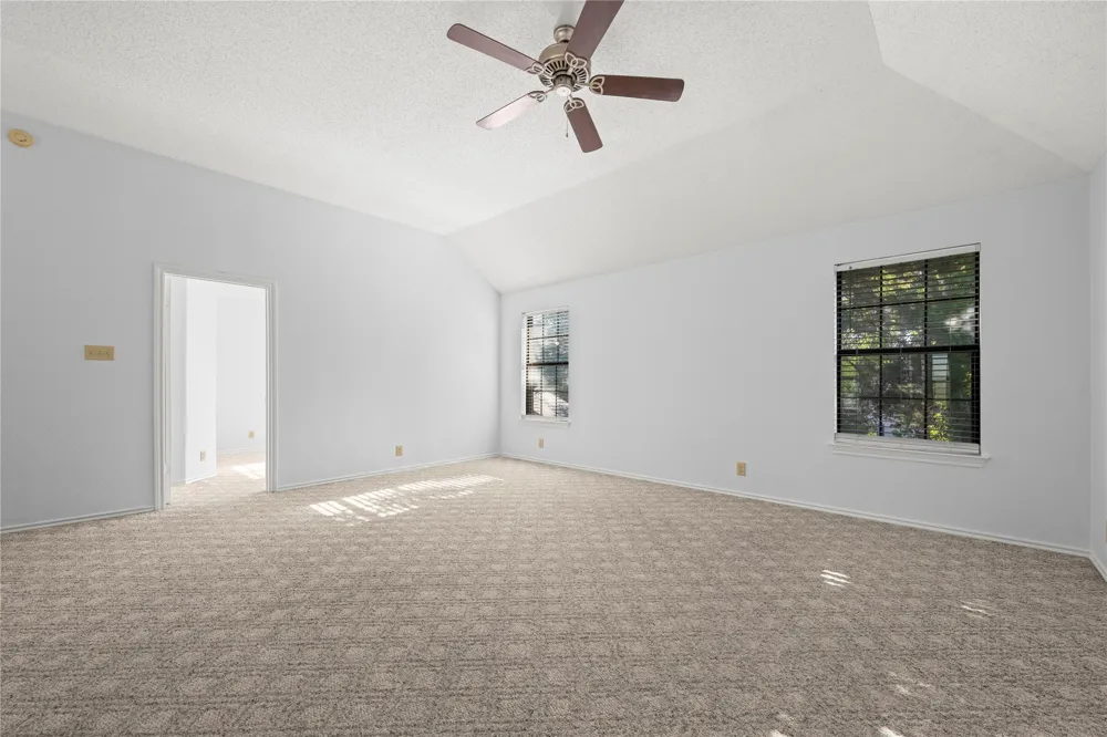 1203 Bobwhite Court Round Rock, TX 78681