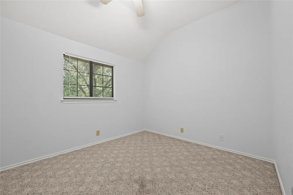 1203 Bobwhite Court Round Rock, TX 78681