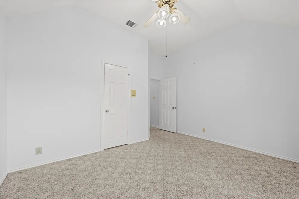 1203 Bobwhite Court Round Rock, TX 78681
