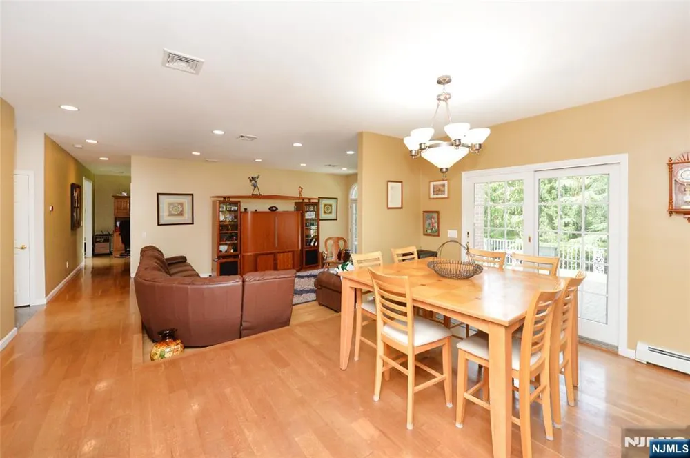 88 Dearborn Road Norwood, NJ 07648
