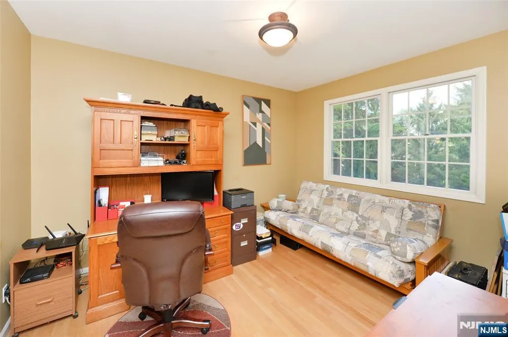 88 Dearborn Road Norwood, NJ 07648
