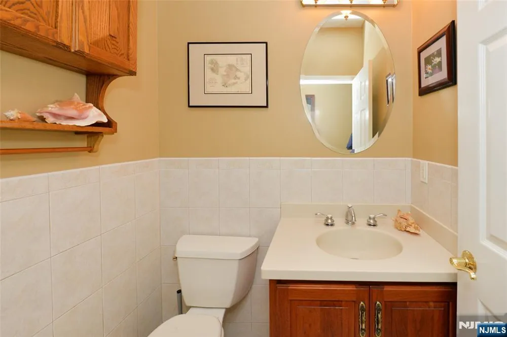 88 Dearborn Road Norwood, NJ 07648