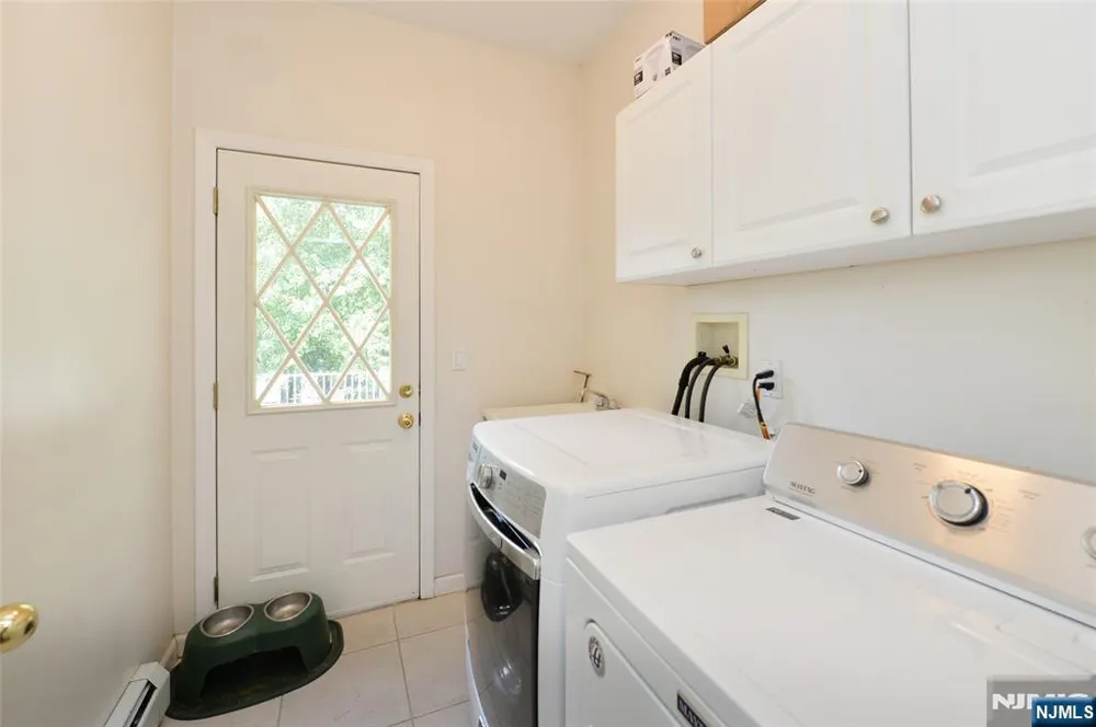 88 Dearborn Road Norwood, NJ 07648