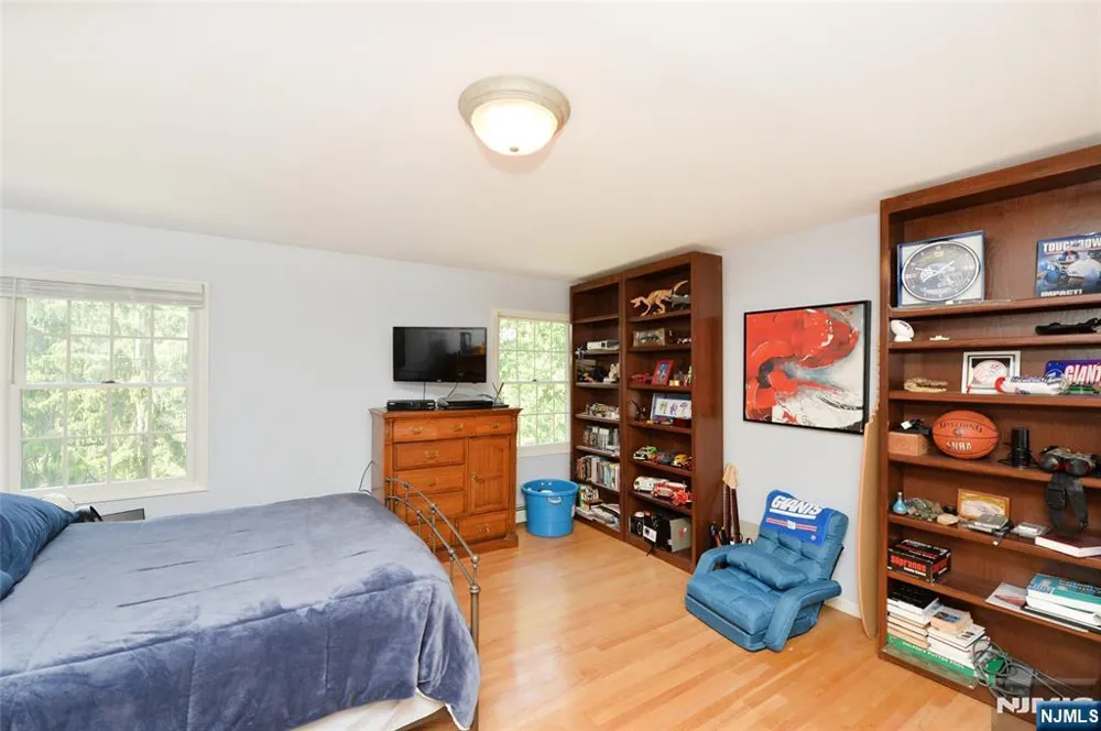 88 Dearborn Road Norwood, NJ 07648