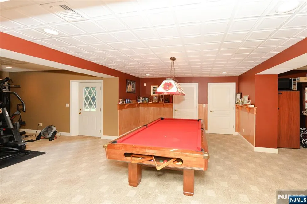 88 Dearborn Road Norwood, NJ 07648