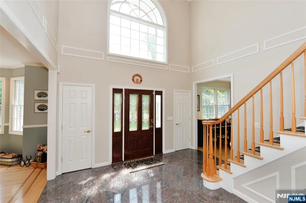 88 Dearborn Road Norwood, NJ 07648