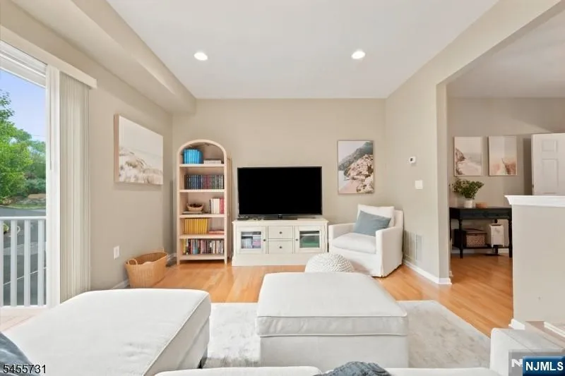 29 Riga Court Scotch Plains, NJ 07076