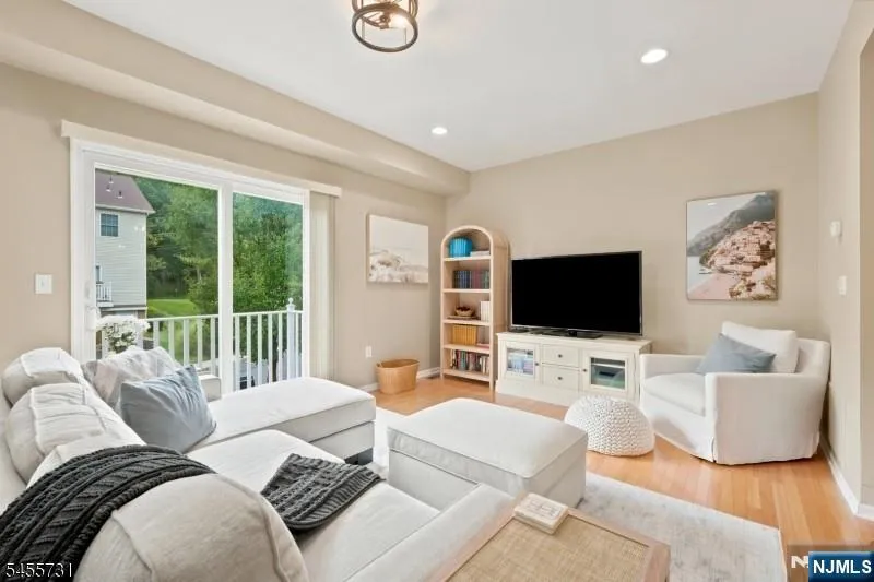 29 Riga Court Scotch Plains, NJ 07076