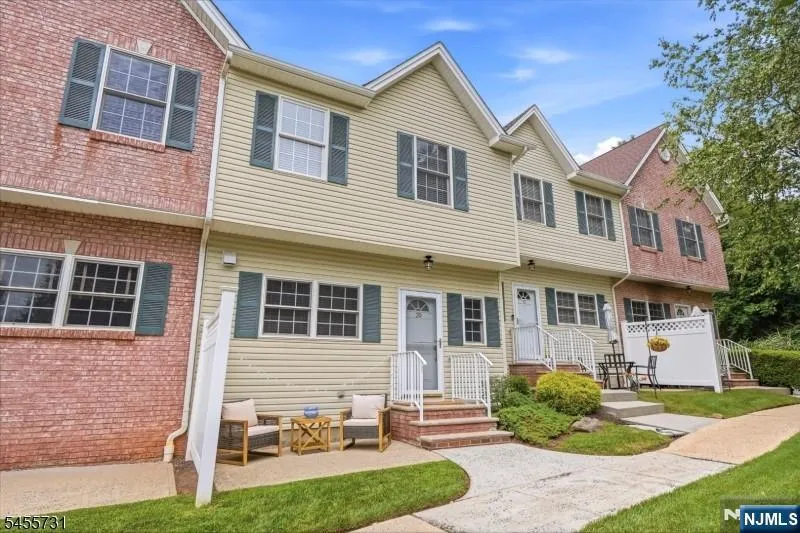 29 Riga Court Scotch Plains, NJ 07076