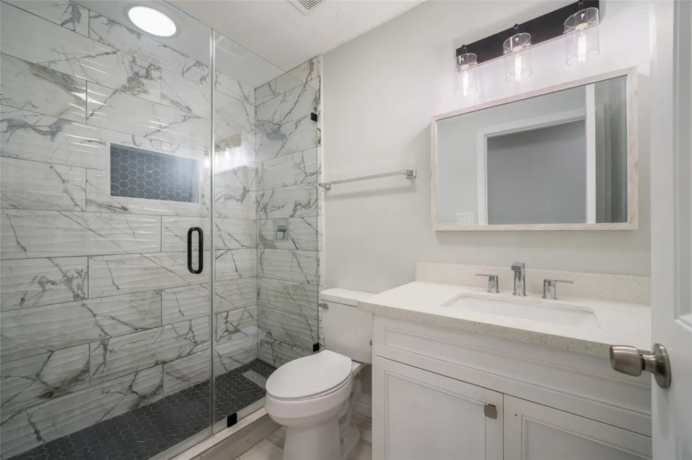 7115 Shady Moss Lane Houston, TX 77040