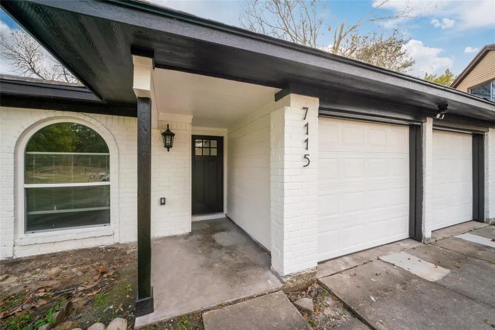 7115 Shady Moss Lane Houston, TX 77040