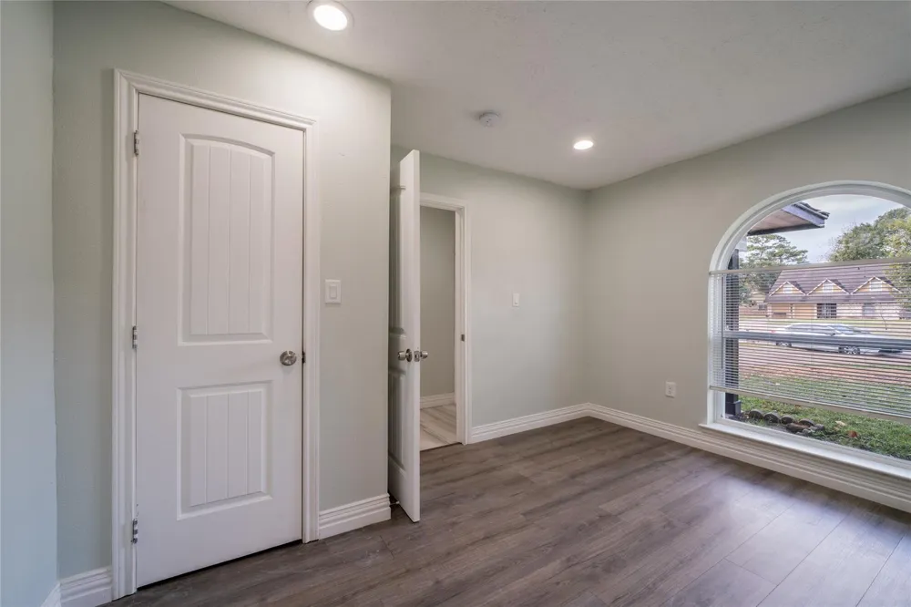 7115 Shady Moss Lane Houston, TX 77040