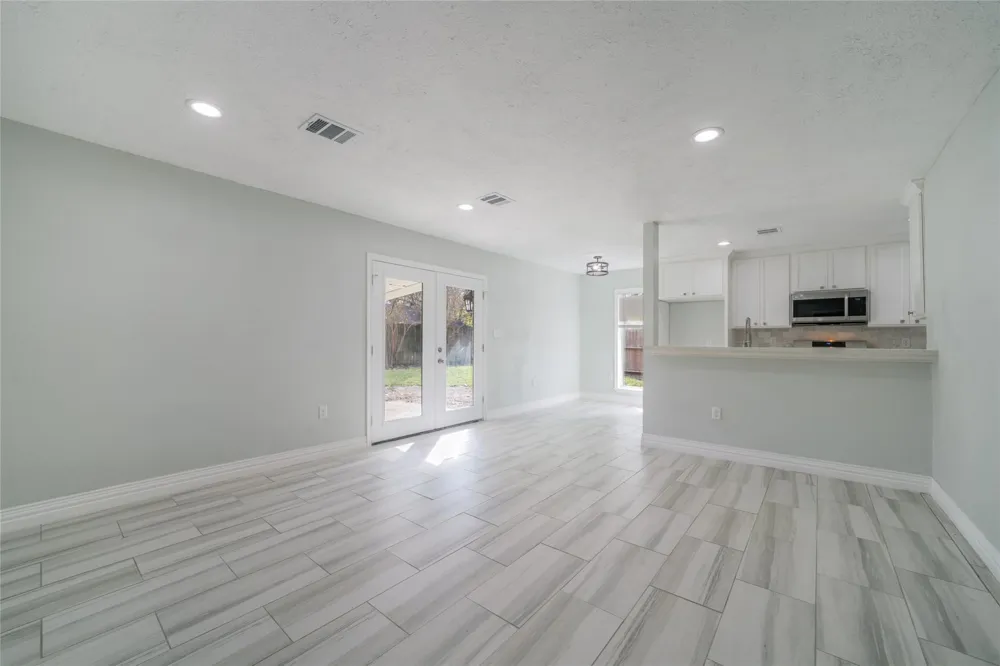 7115 Shady Moss Lane Houston, TX 77040
