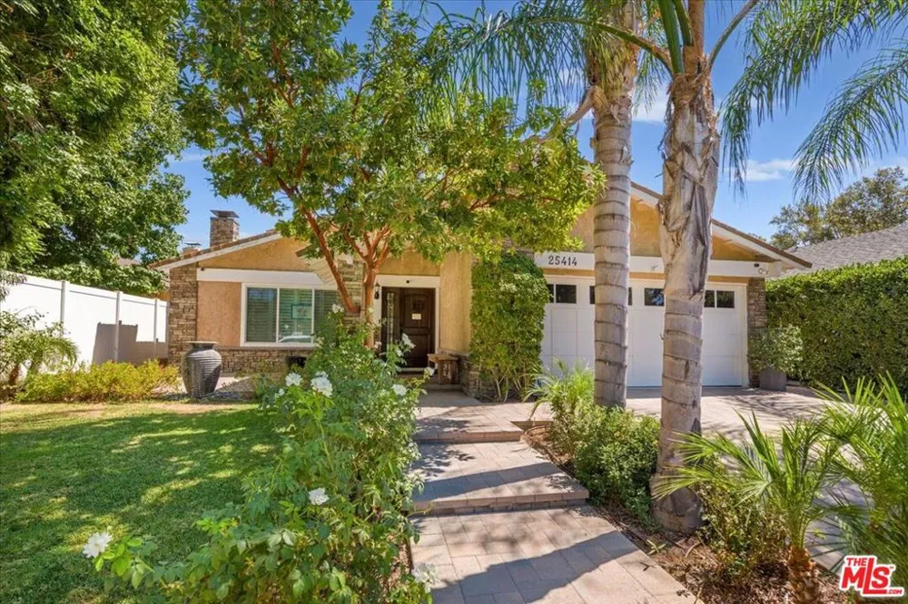 25414 Via Dabna Santa Clarita, CA 91355