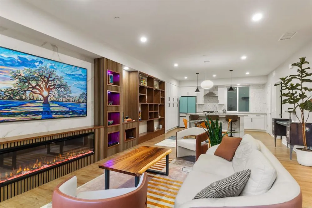 1045 32nd Street #2 San Diego, CA 92102