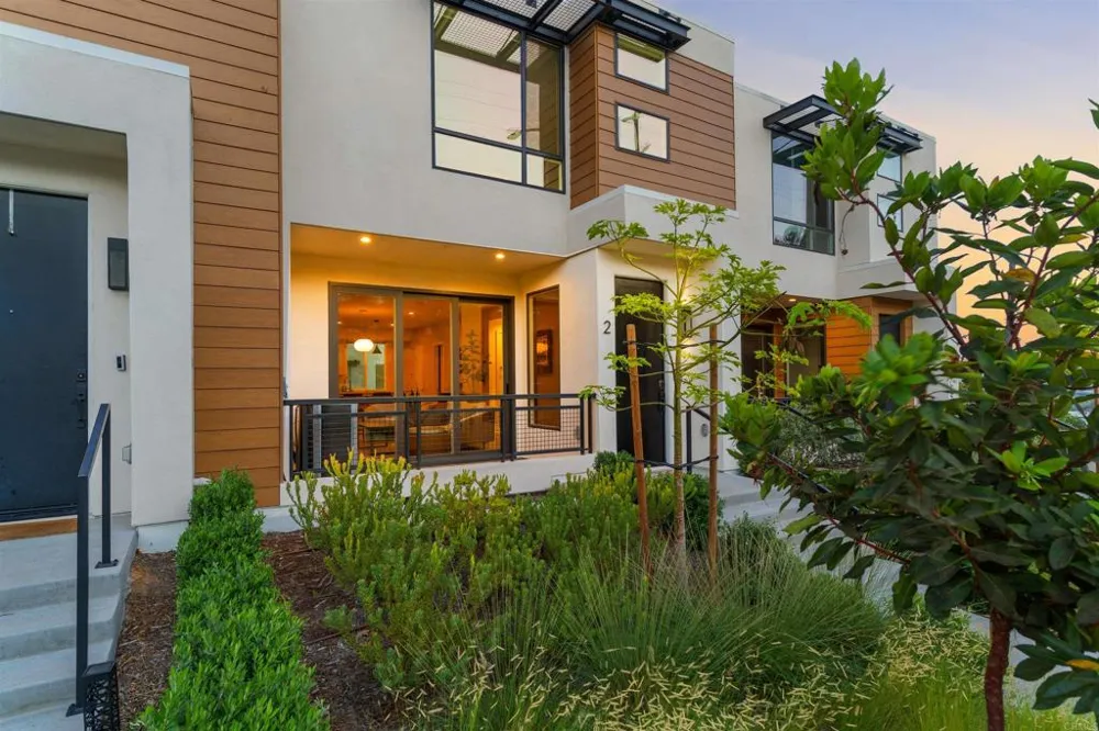 1045 32nd Street #2 San Diego, CA 92102