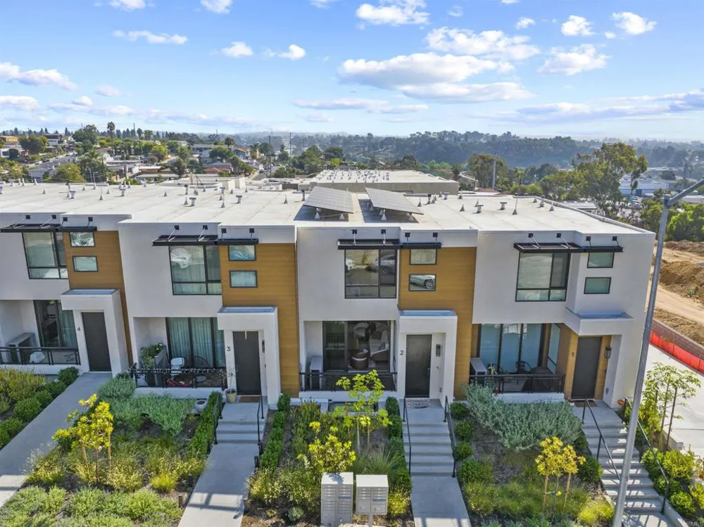 1045 32nd Street #2 San Diego, CA 92102