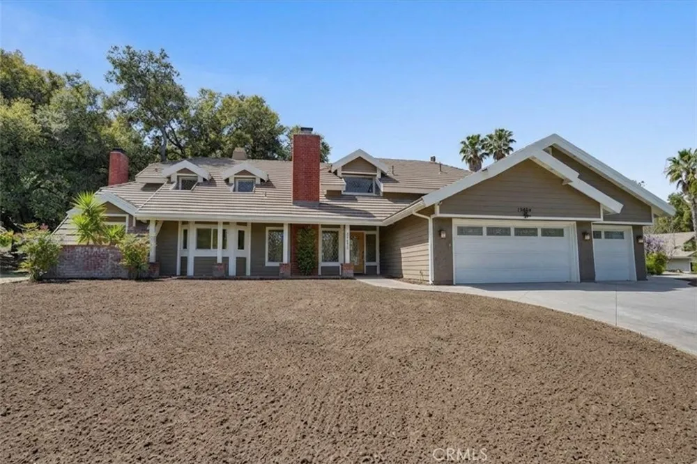 15604 Saddleback Canyon Country, CA 91387
