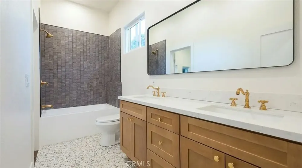 15604 Saddleback Canyon Country, CA 91387