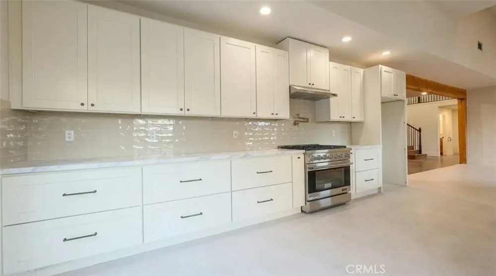 15604 Saddleback Canyon Country, CA 91387