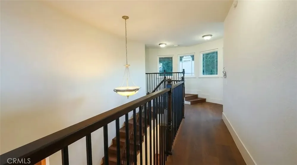 15604 Saddleback Canyon Country, CA 91387
