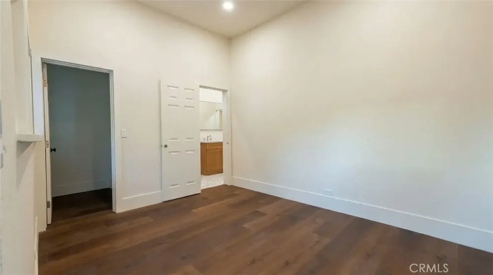 15604 Saddleback Canyon Country, CA 91387