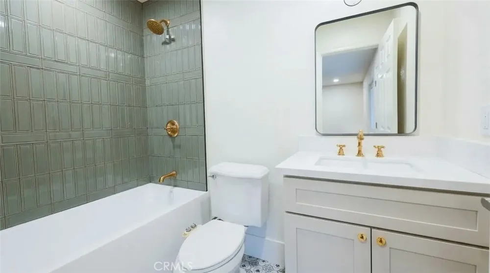 15604 Saddleback Canyon Country, CA 91387