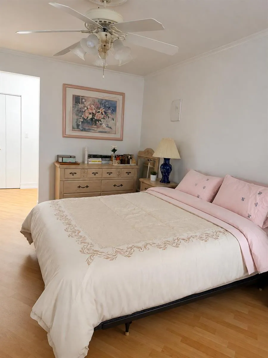 3545 MAGELLAN CIRCLE #352-5 Aventura, FL 33180