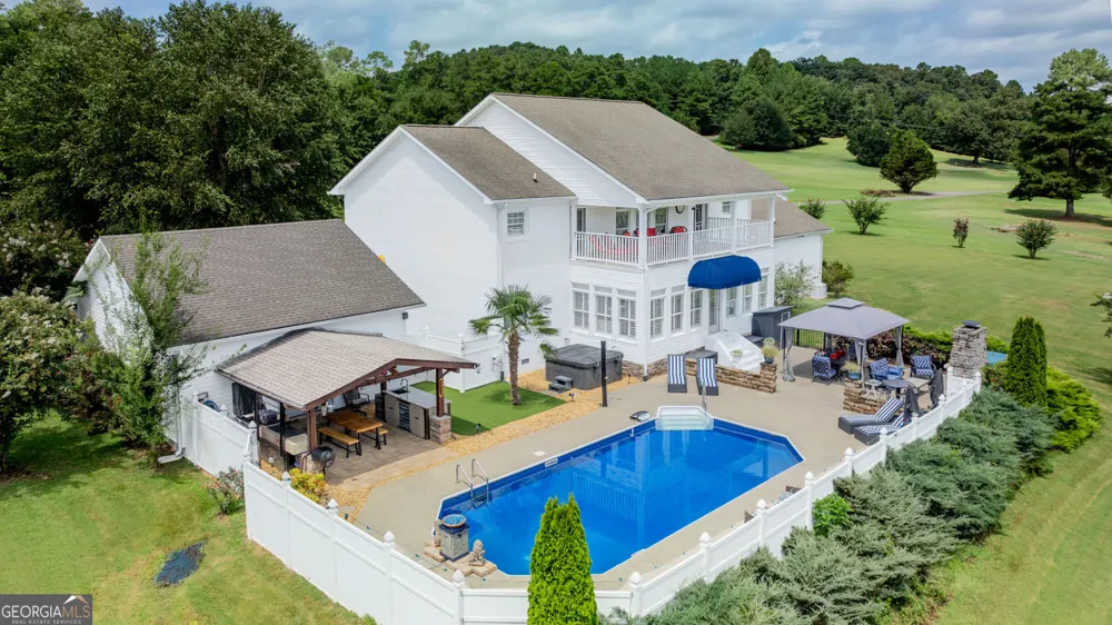 149 Golf Course LN Trion, GA 30753