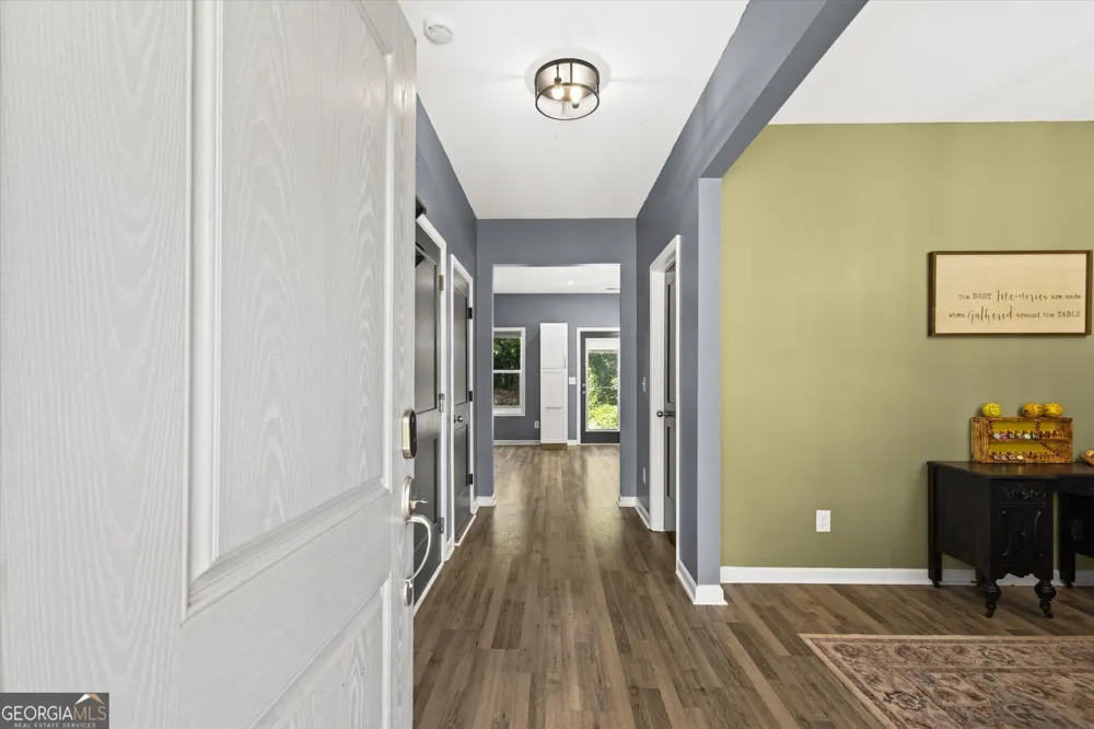 310 Wooded Glen LN Carrollton, GA 30117