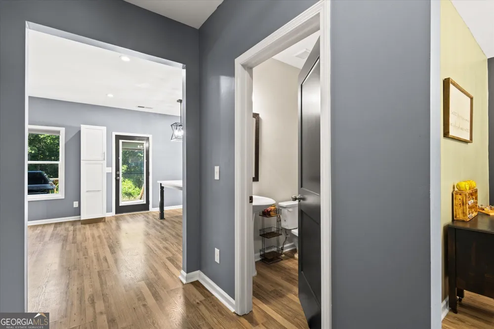 310 Wooded Glen LN Carrollton, GA 30117