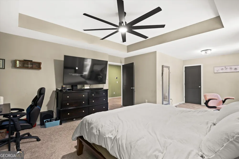 310 Wooded Glen LN Carrollton, GA 30117