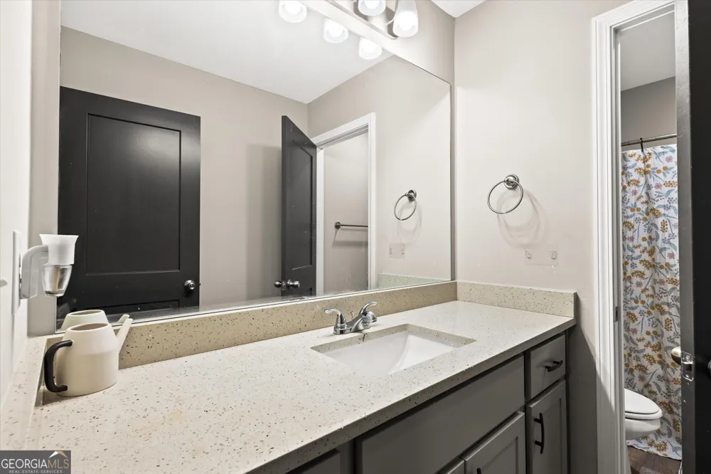 310 Wooded Glen LN Carrollton, GA 30117