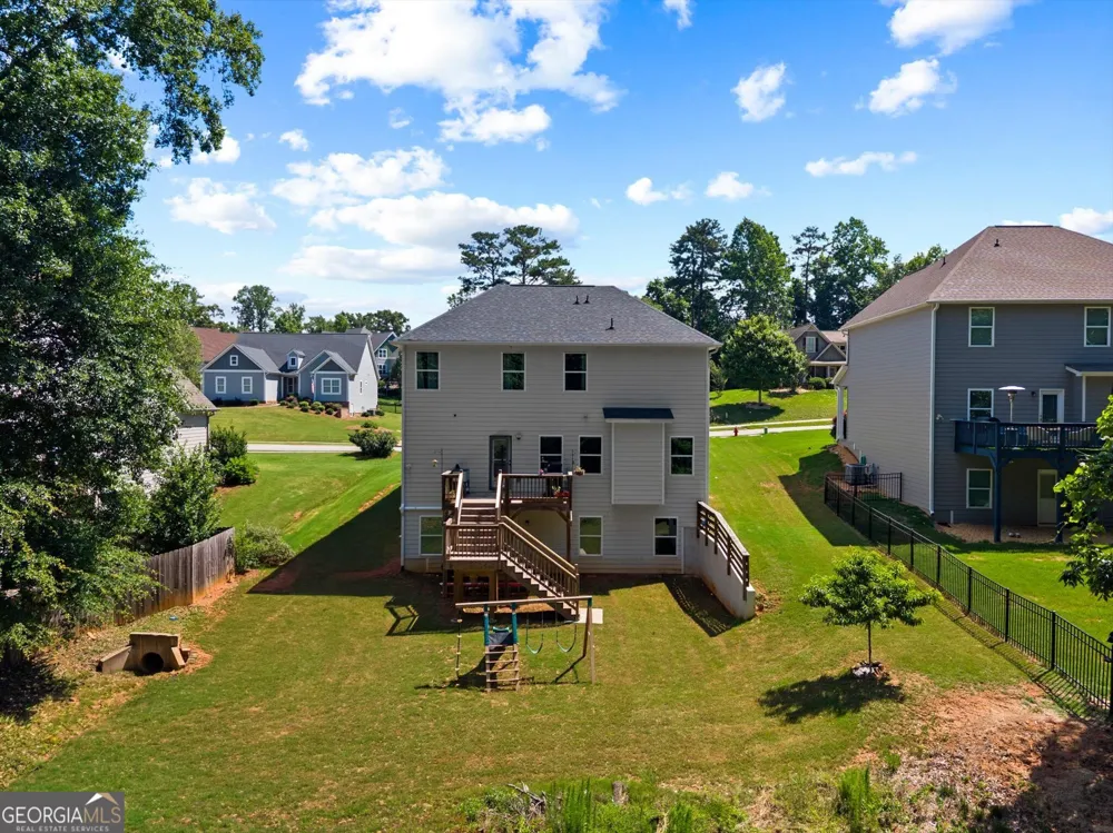 310 Wooded Glen LN Carrollton, GA 30117