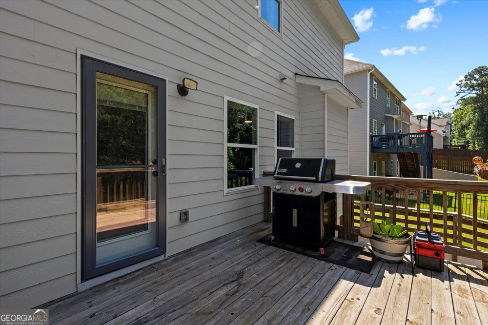 310 Wooded Glen LN Carrollton, GA 30117