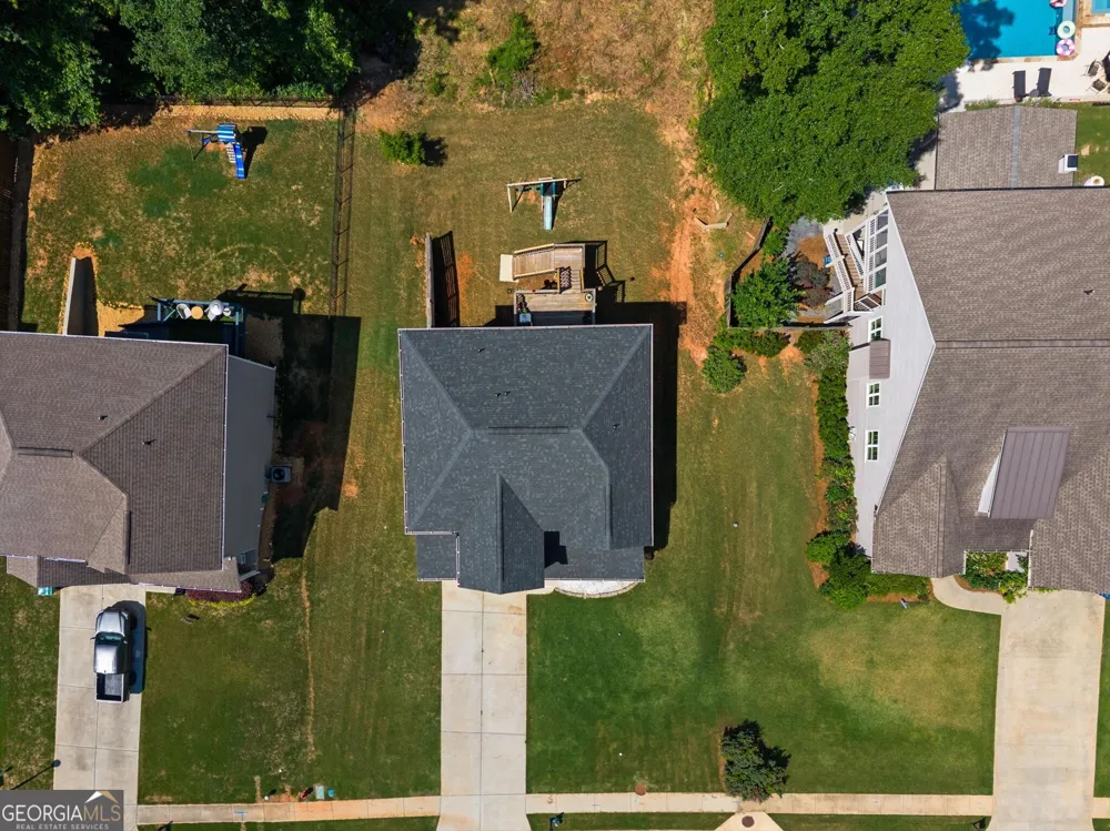 310 Wooded Glen LN Carrollton, GA 30117