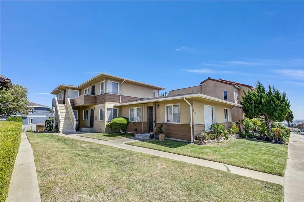 6006 Overhill Los Angeles, CA 90043