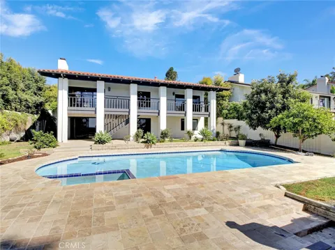 2801 Palos Verdes W