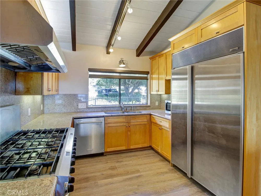 2801 Palos Verdes W Palos Verdes Estates, CA 90274