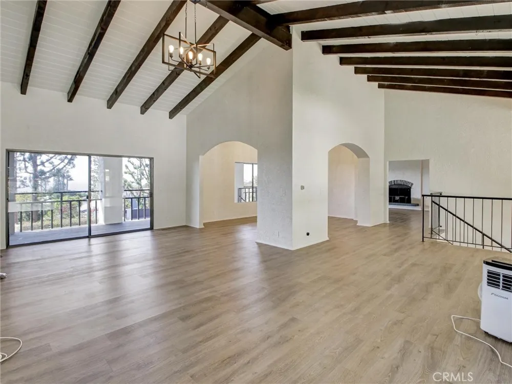 2801 Palos Verdes W Palos Verdes Estates, CA 90274