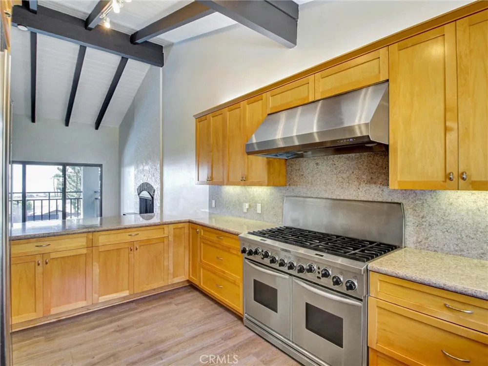 2801 Palos Verdes W Palos Verdes Estates, CA 90274