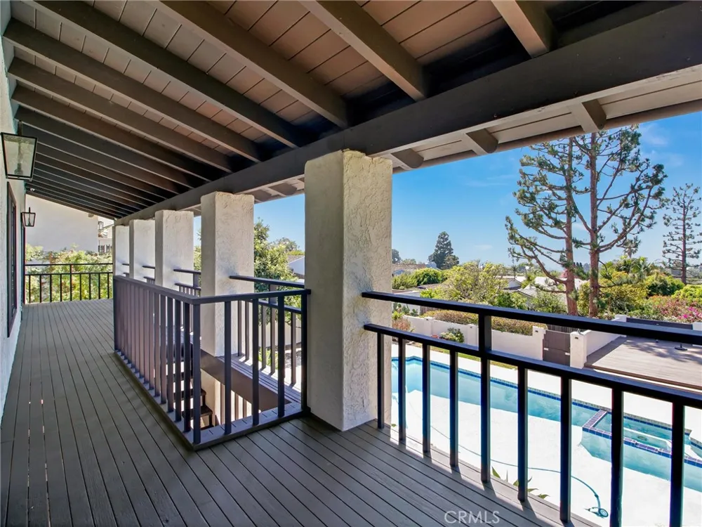 2801 Palos Verdes W Palos Verdes Estates, CA 90274