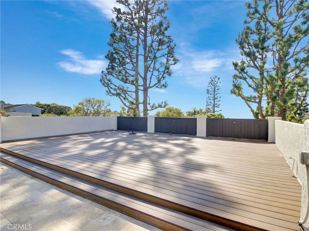 2801 Palos Verdes W Palos Verdes Estates, CA 90274