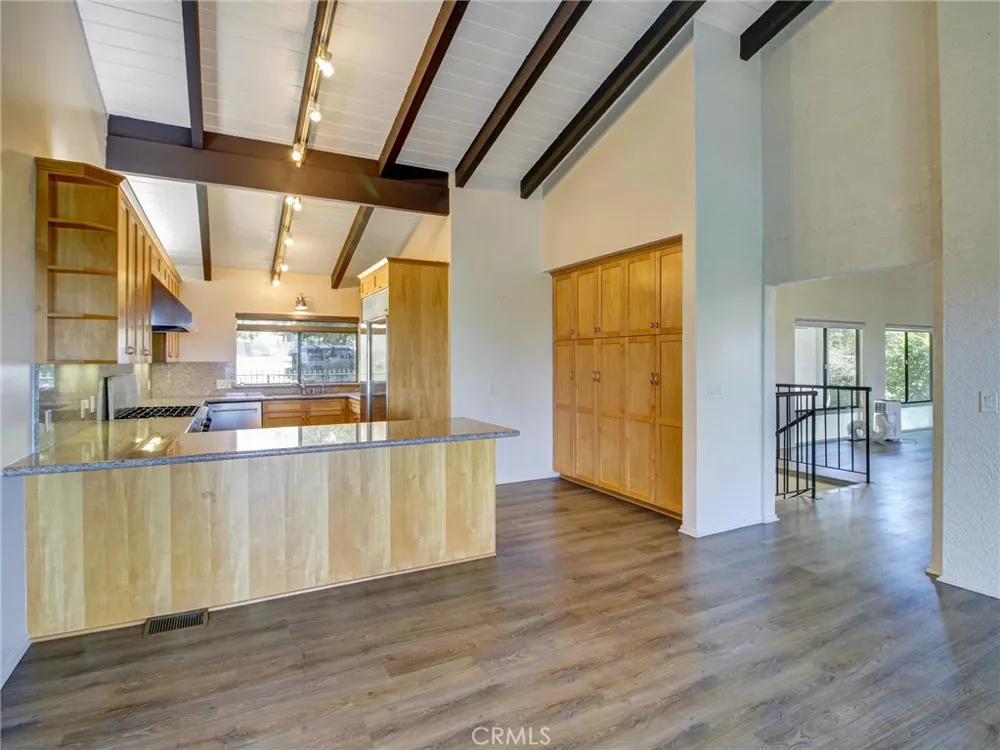 2801 Palos Verdes W Palos Verdes Estates, CA 90274