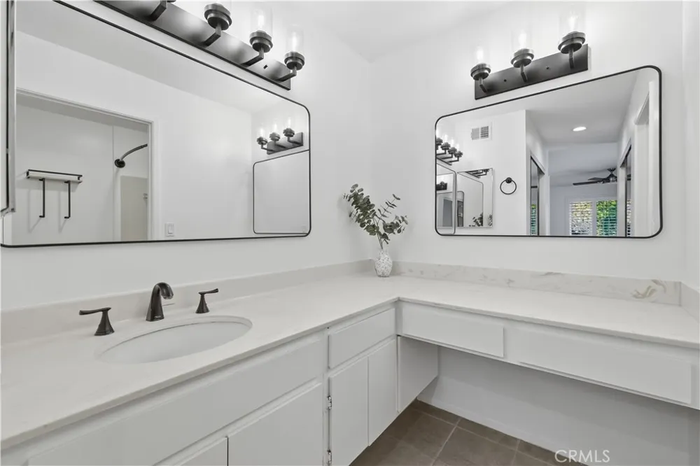 3675 S Bear Street #H Santa Ana, CA 92704