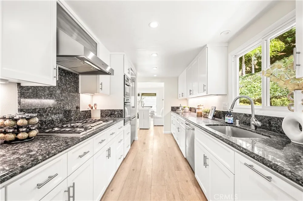 444 Via El Chico Redondo Beach, CA 90277